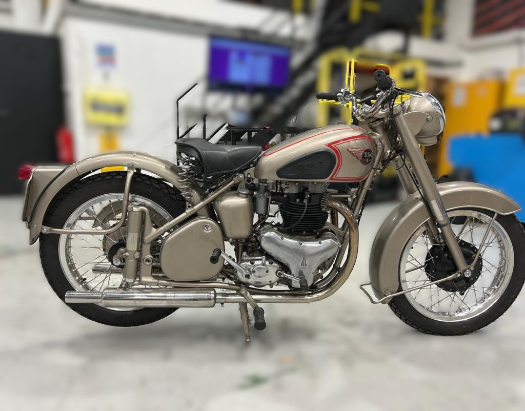 BSA Golden Flash A10 650