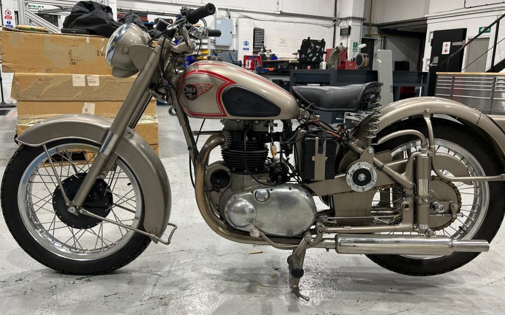 BSA Golden Flash A10 650