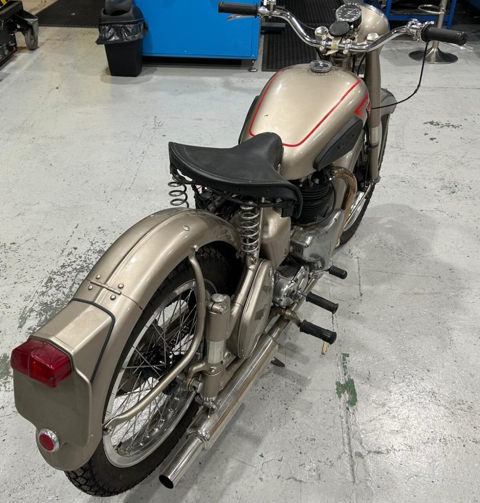 BSA Golden Flash A10 650