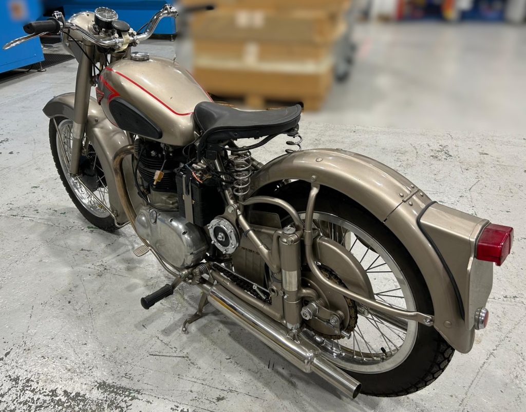 BSA Golden Flash A10 650