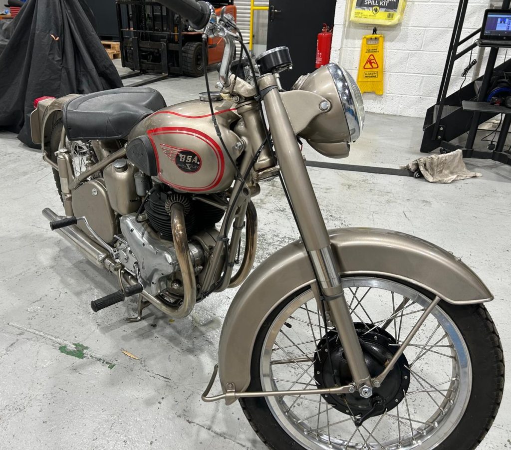 BSA Golden Flash A10 650