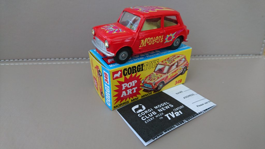 Corgi mini pop art no 349