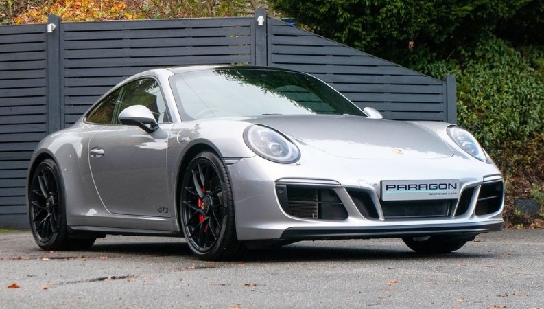 Porsche 911 Carrera 2 GTS (991.2)