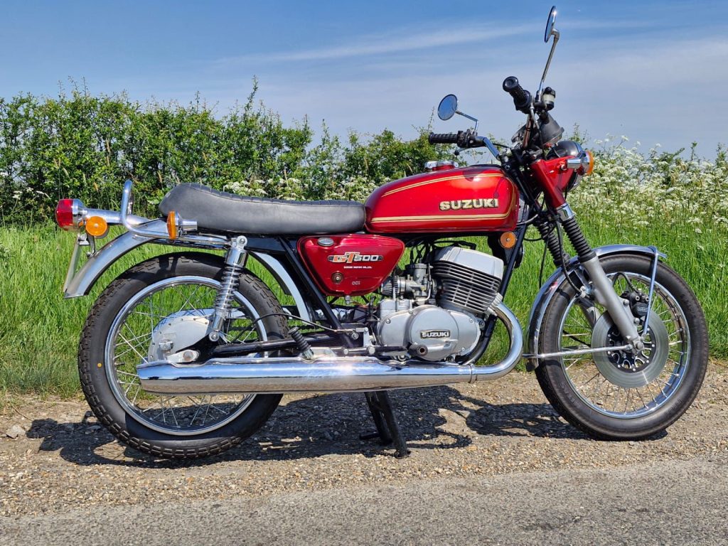 Suzuki GT500