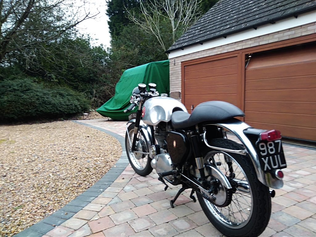BSA Gold Star DB32