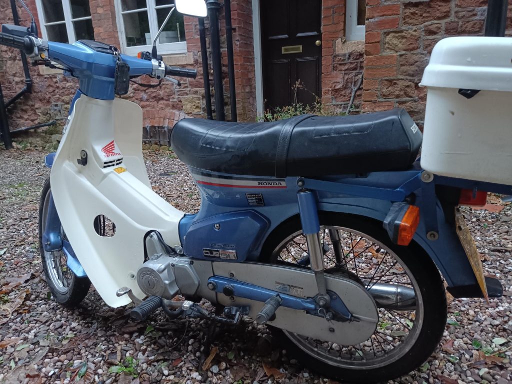 Honda C90