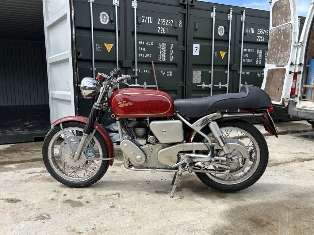 Velocette Thruxton