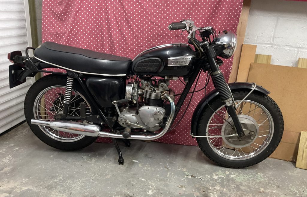 Triumph T100R Daytona