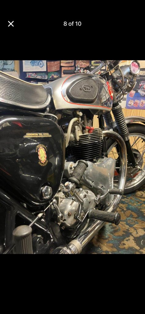 BSA A10 Super Rocket 650cc