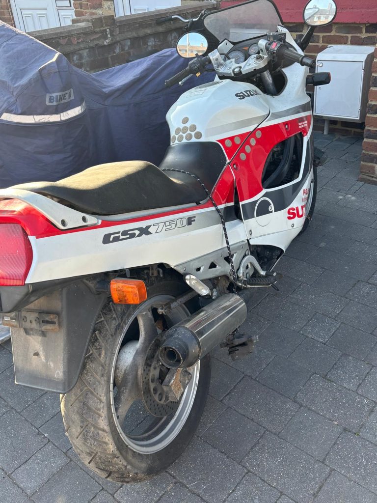 Suzuki for spares or repair