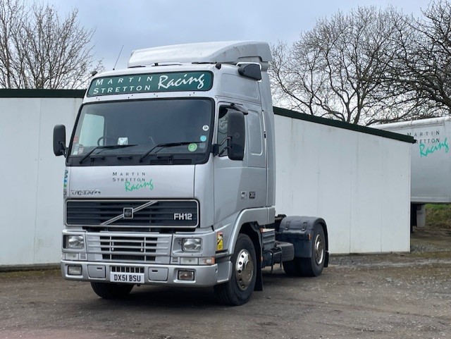 51 (Sept 2001) plate Volvo 380 Globetrotter 