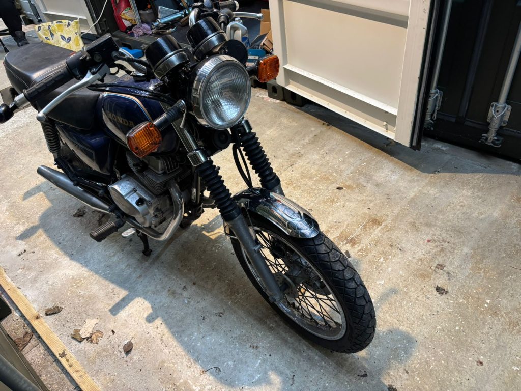 Honda CD250U
