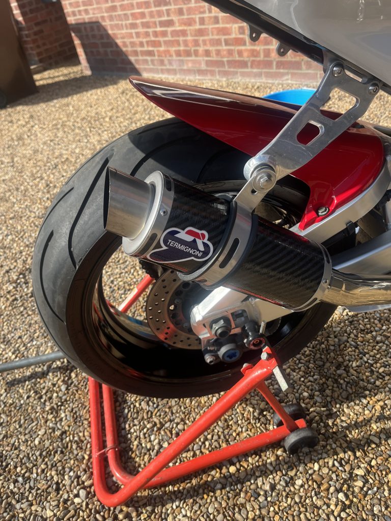 Yamaha R1 YZF