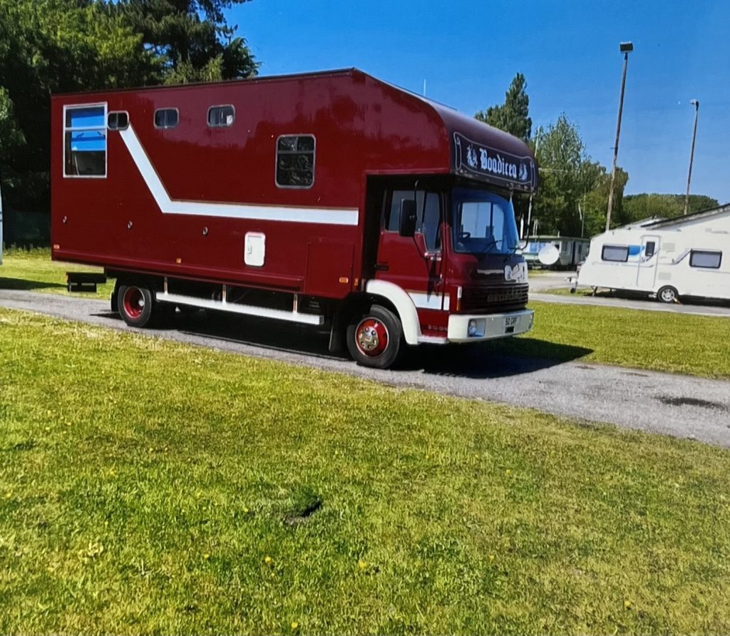 Bedford/ AWD TL Camper