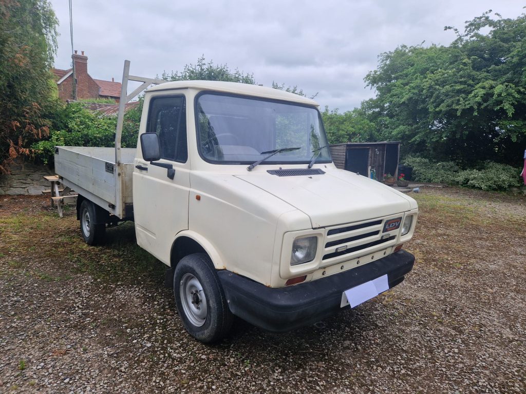 LDV Pilot 200 Dropside