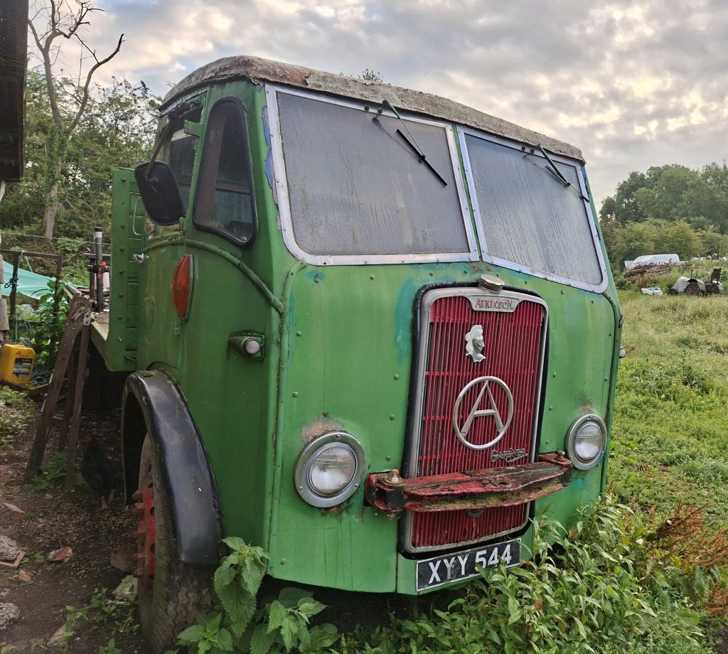 Atkinson 1960 bow front 10 ton lorry project