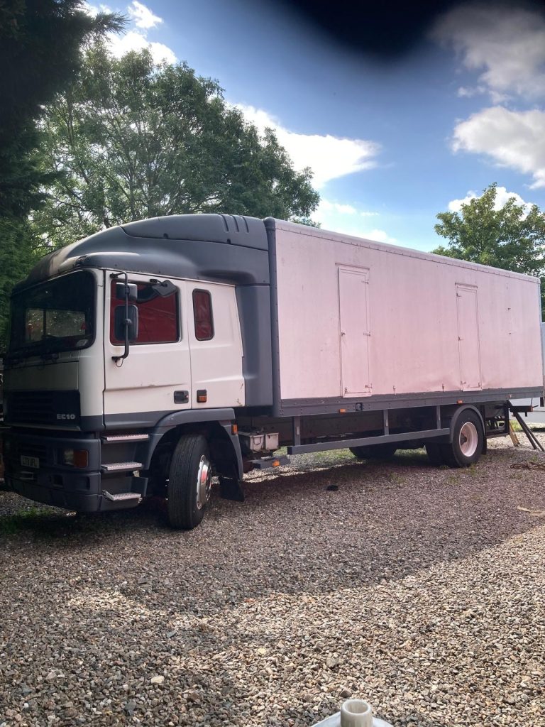ERF E C 10 325 L reg Cummins