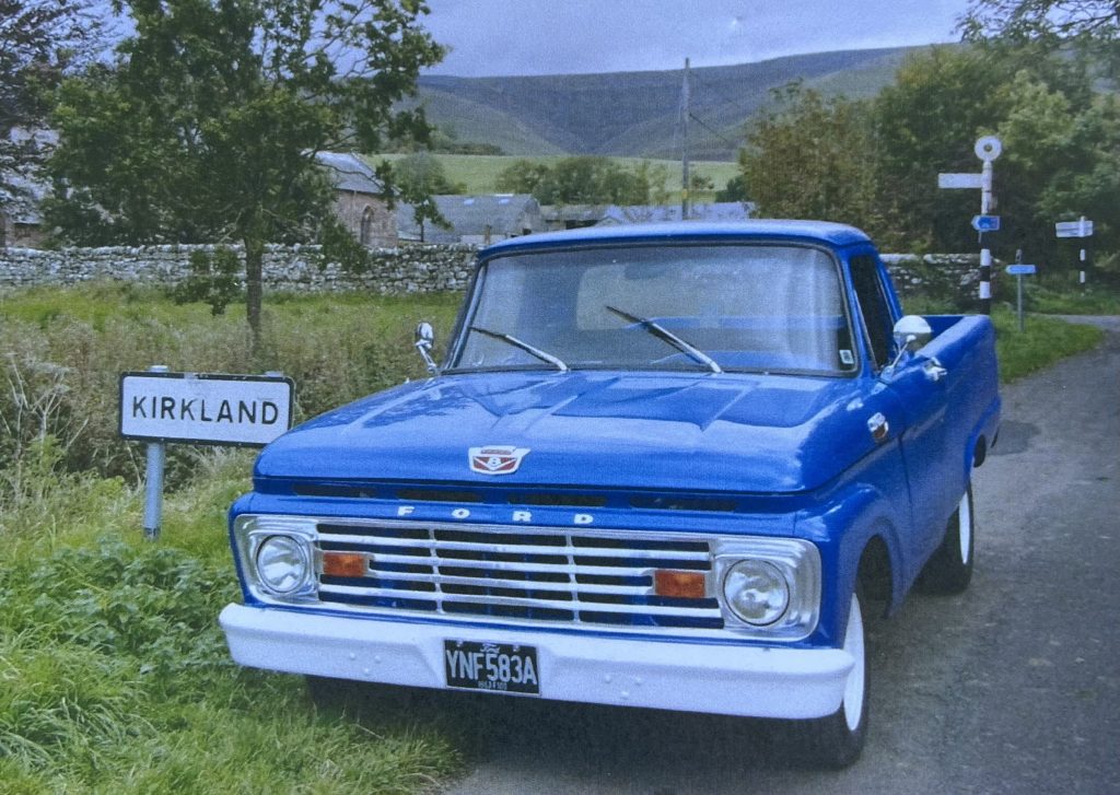 Ford F100 Pickup