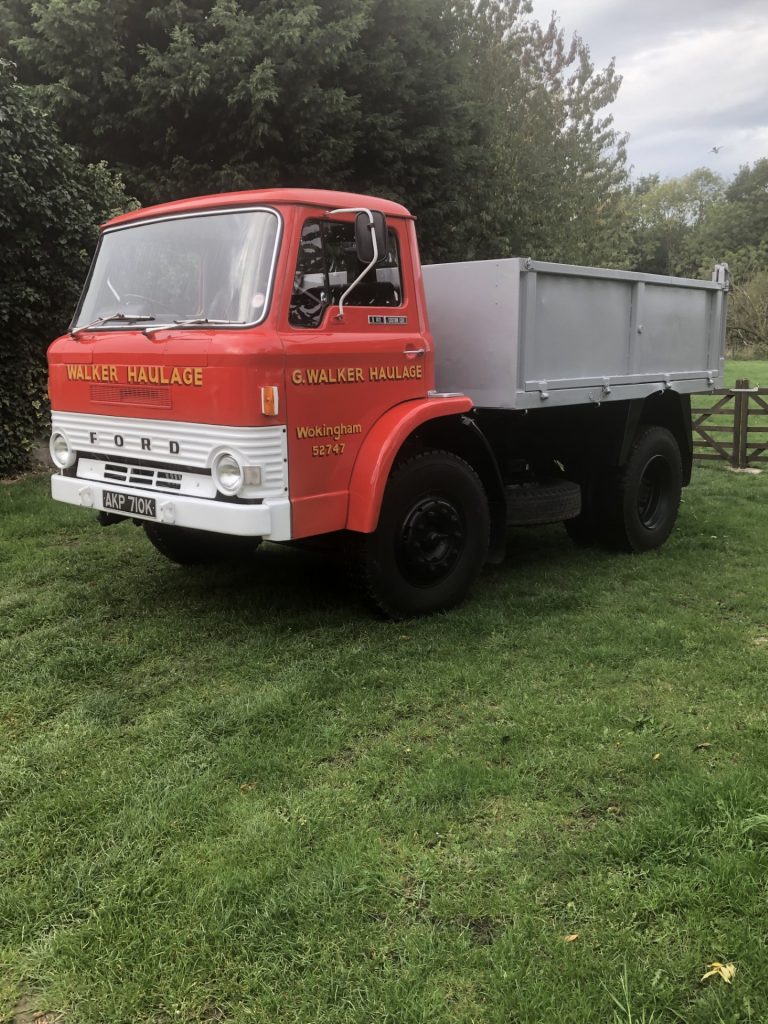 Ford D Series 1411 swb tipper 1971