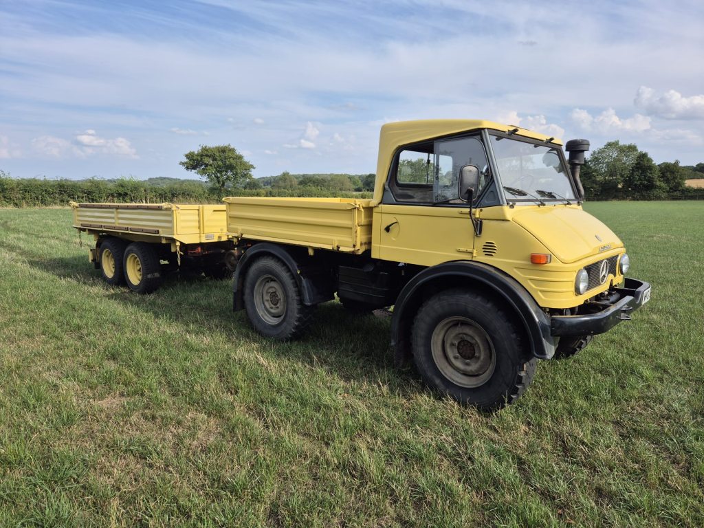 1981 Mercedes-Benz Unimog U900/406