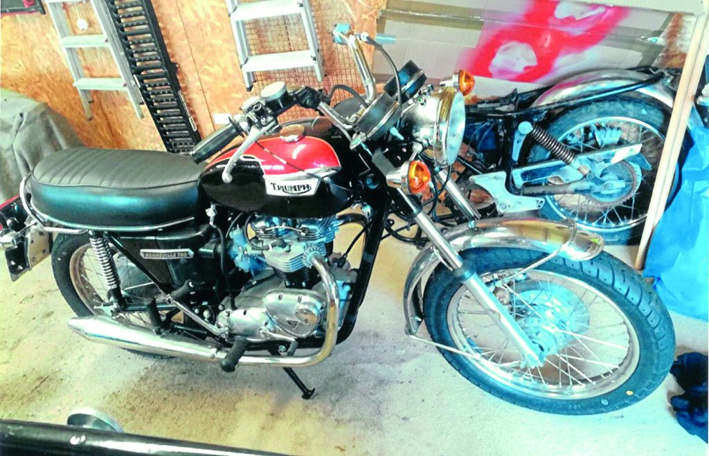 Triumph T140V