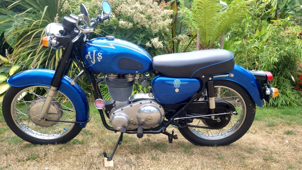 AJS 18 Statesman