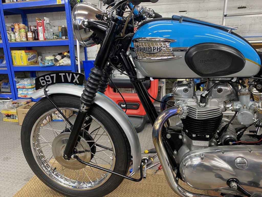 Triumph T120R Bonneville pre-unit