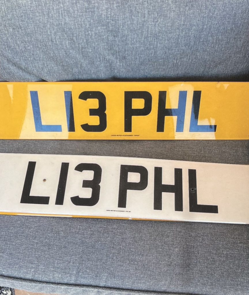 1 set of number plates