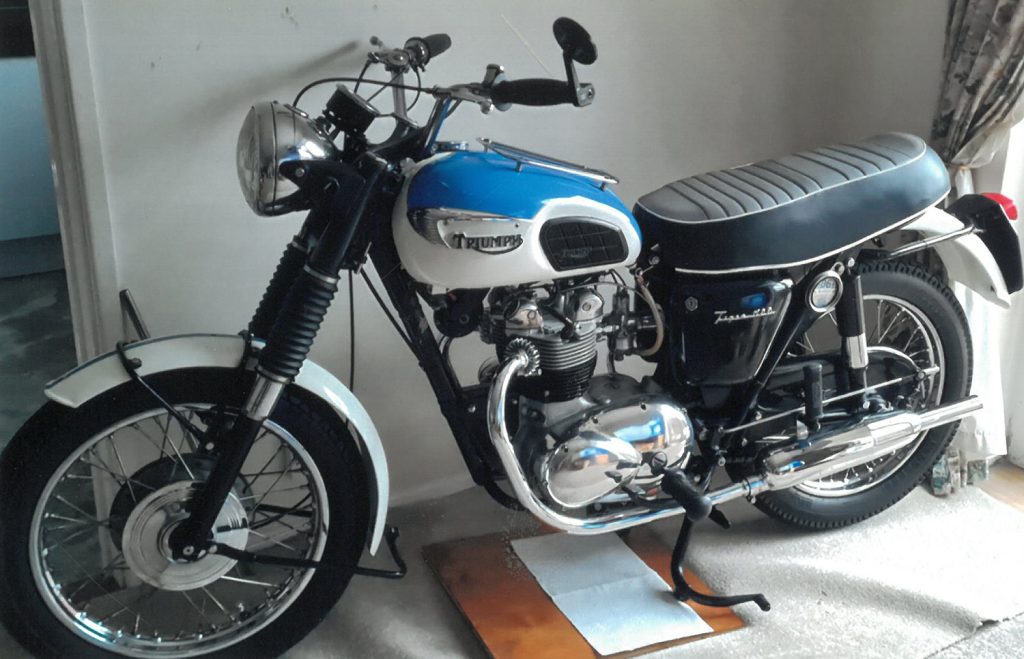 Triumph Tiger 100S