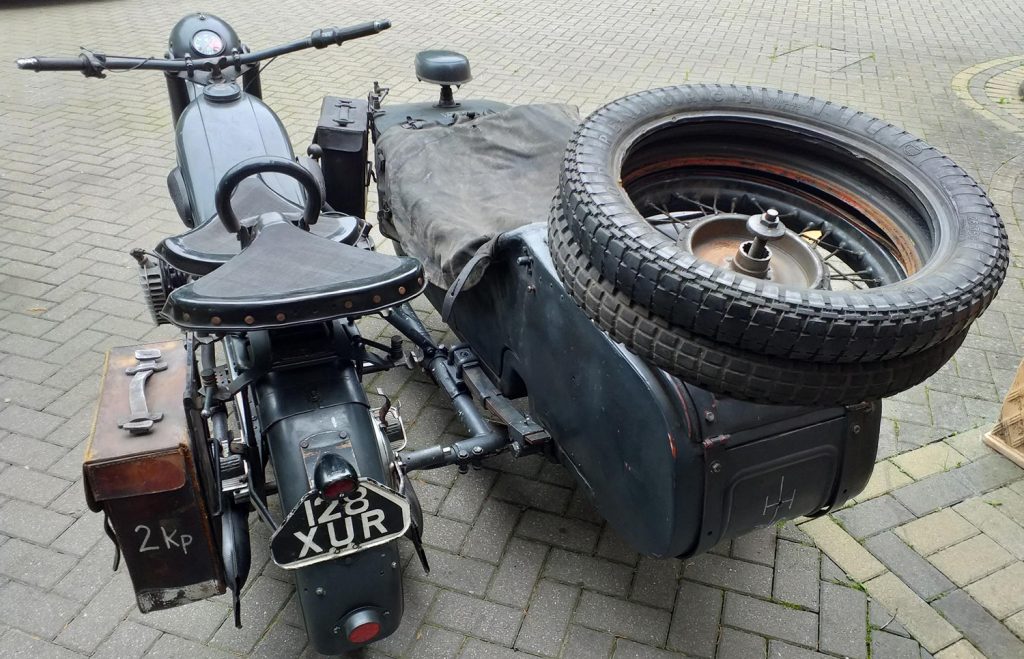 BMW R12 military combination