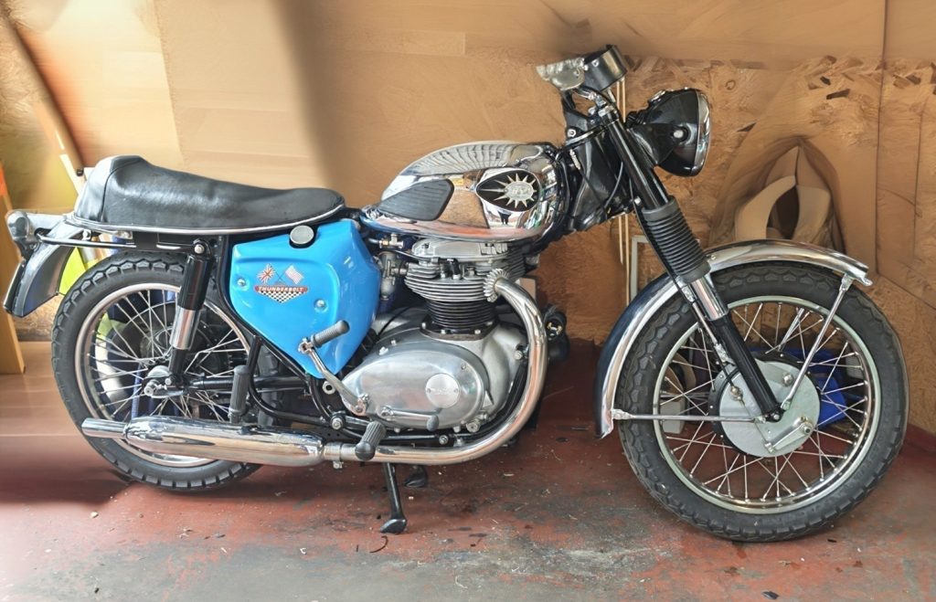 BSA A65