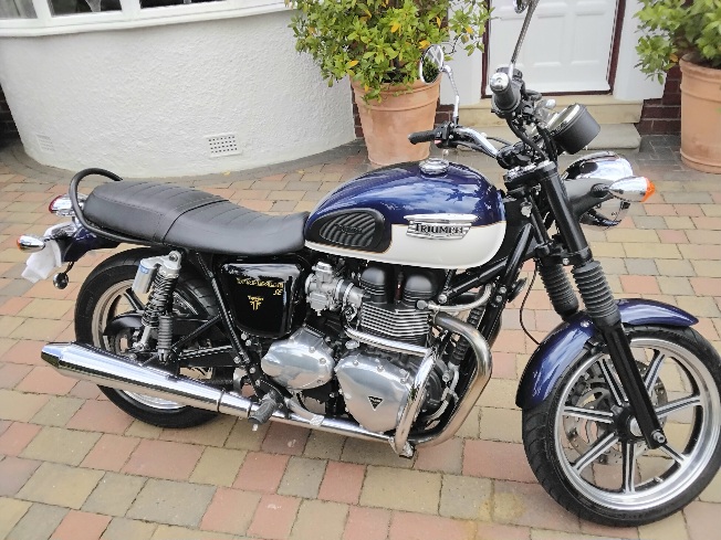 Triumph Bonneville 865 SE