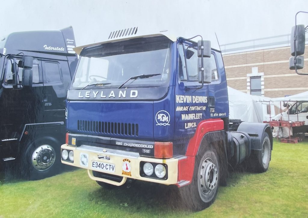 Leyland Roadtrain 1988