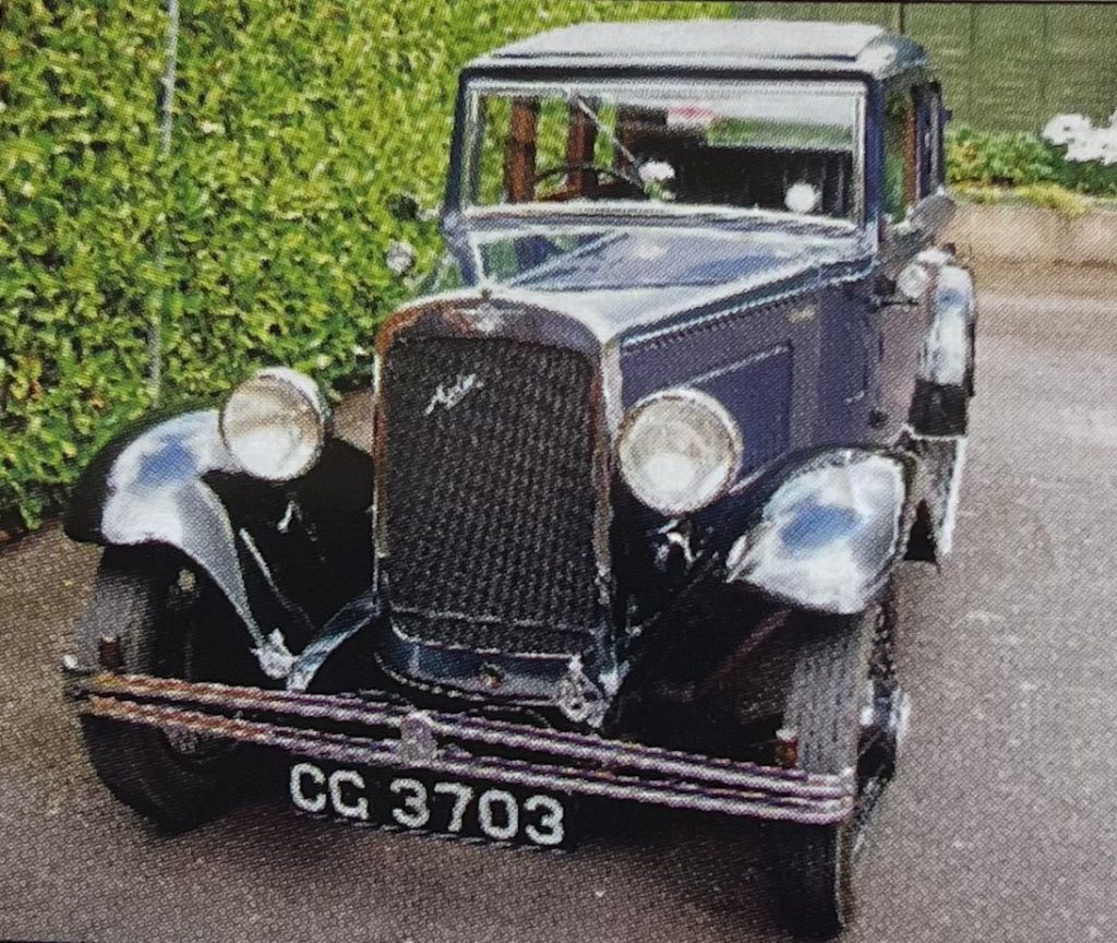 Austin 12/4 Light Harley Saloon