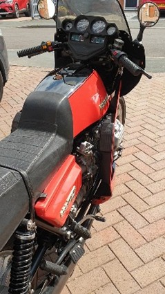 Moto Guzzi 850 Le Mans Mk II