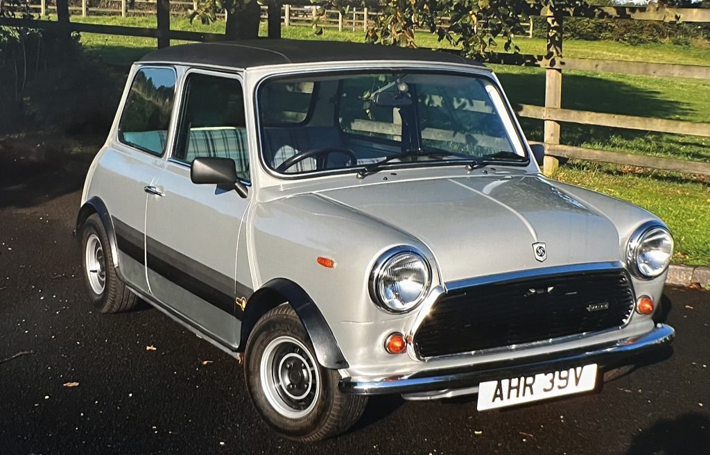 Classic Mini 1100 Special
