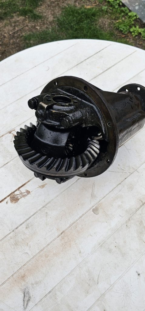English axle differential, 4.1 crown and pinion